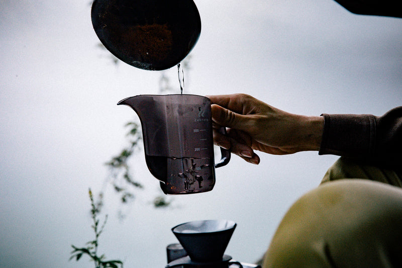 Load image into Gallery viewer, ゼブラン 計量ドリップポット / Zebrang Measuring drip pot
